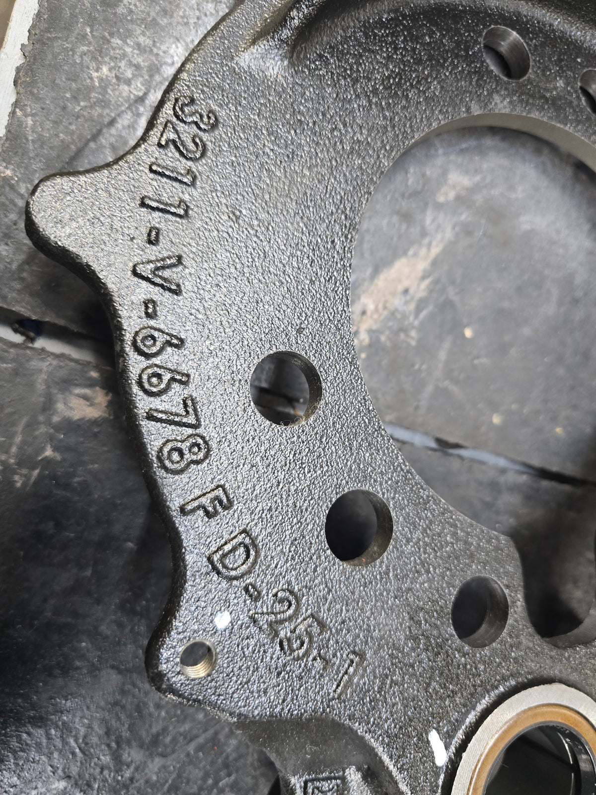 3211-V-6678 MERITOR BRAKE SPIDER