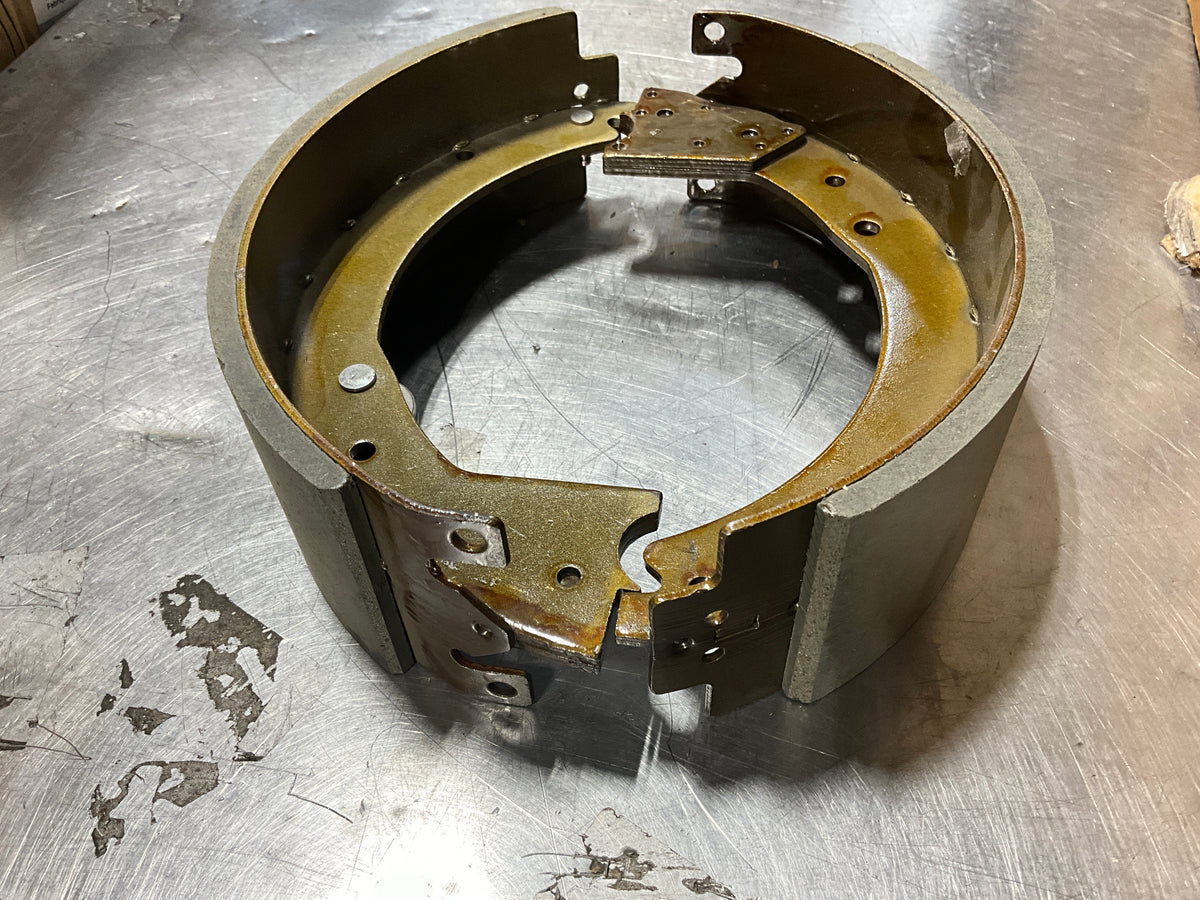 BP04-255 Shoe and Lining - New Condition