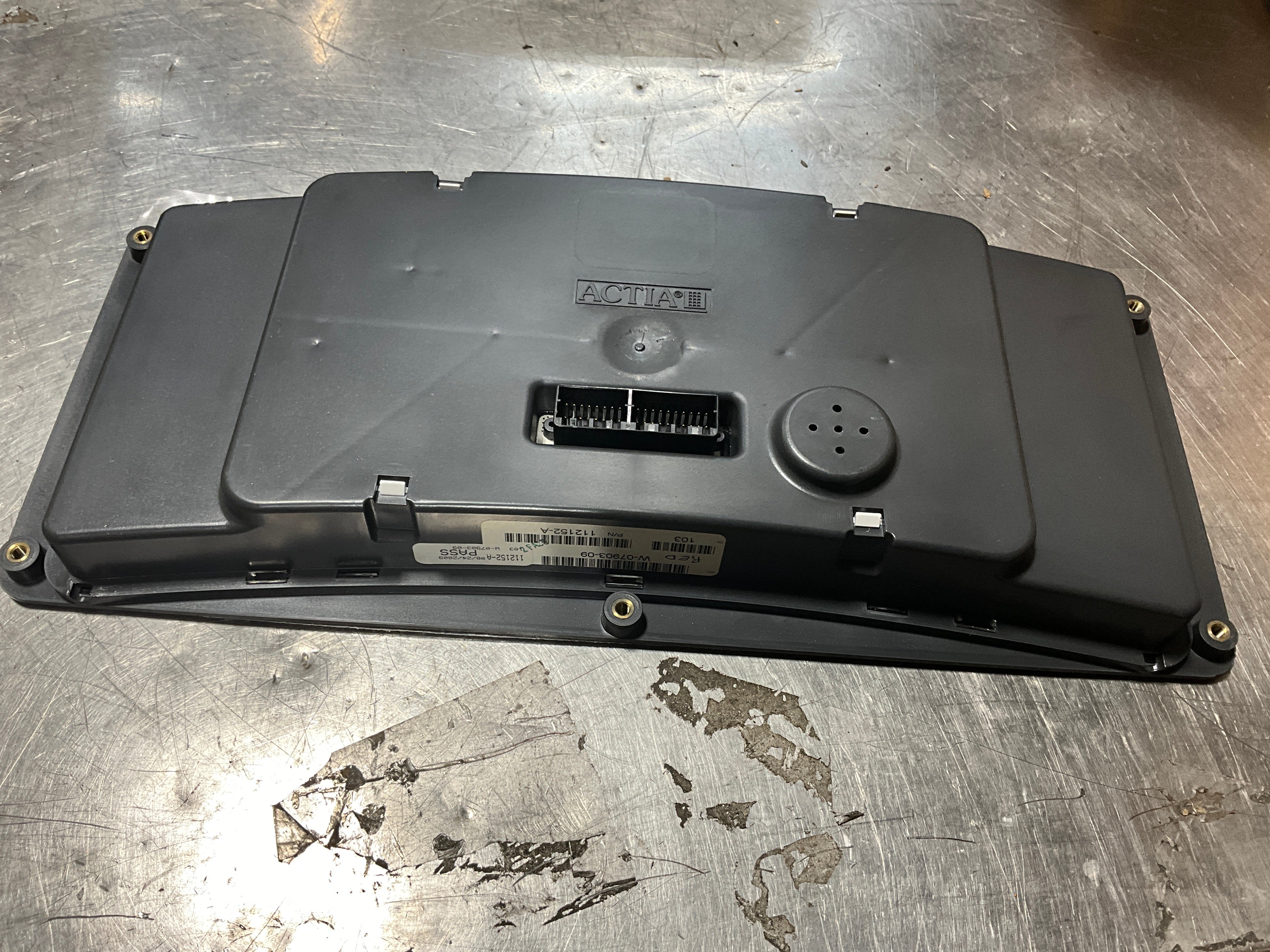10028575 Blue bird vision instrument cluster