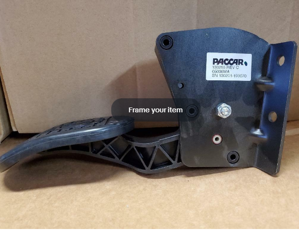 05036MA NEW KW FUEL PEDAL, also D21-6021-300