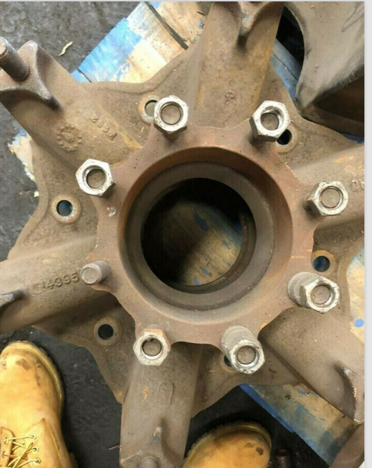 New Unused Takeout Spoke Wheel 14395