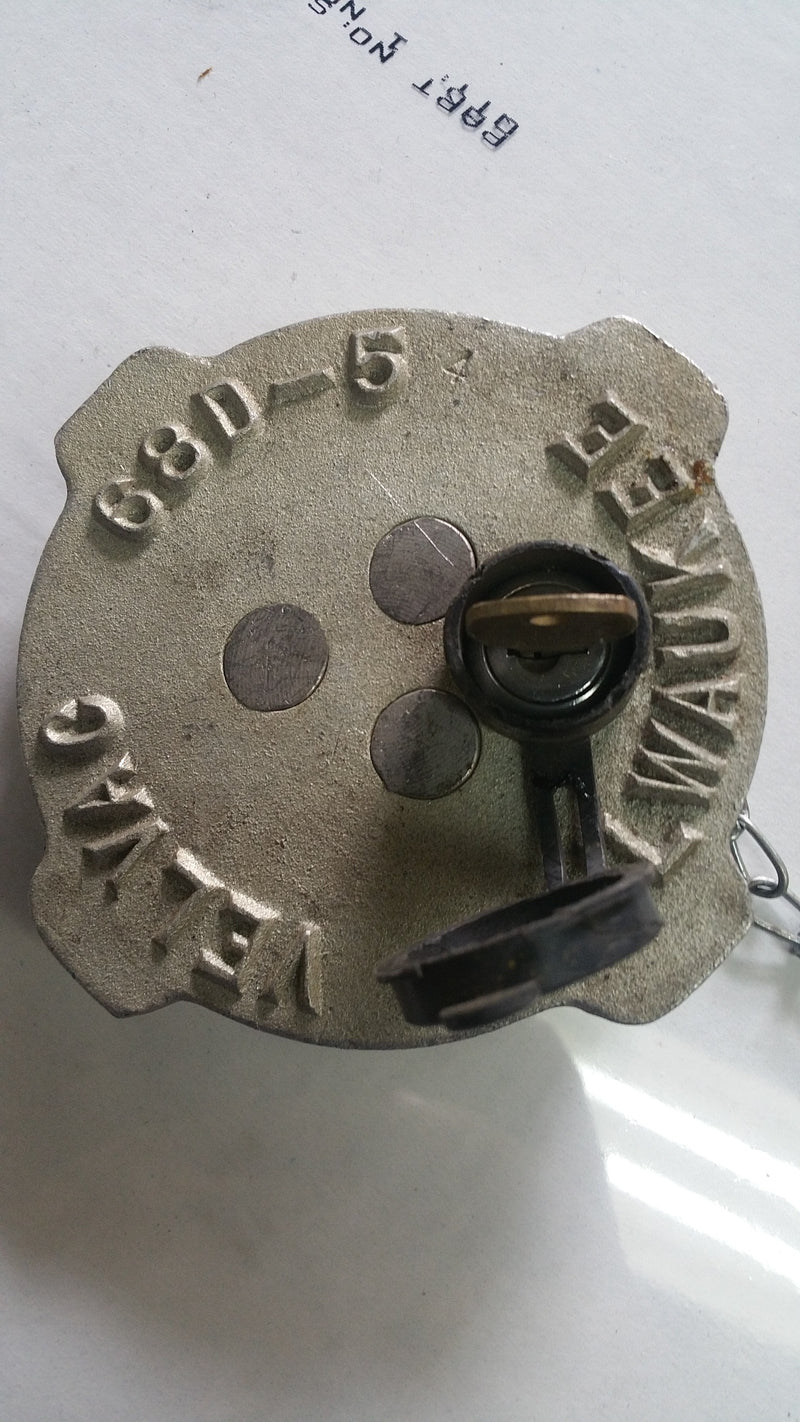 VELVAC 68D-5 diesel fuel cap with key