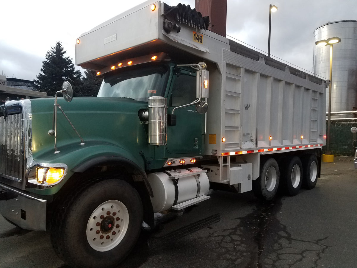 2006 International Dump truck
