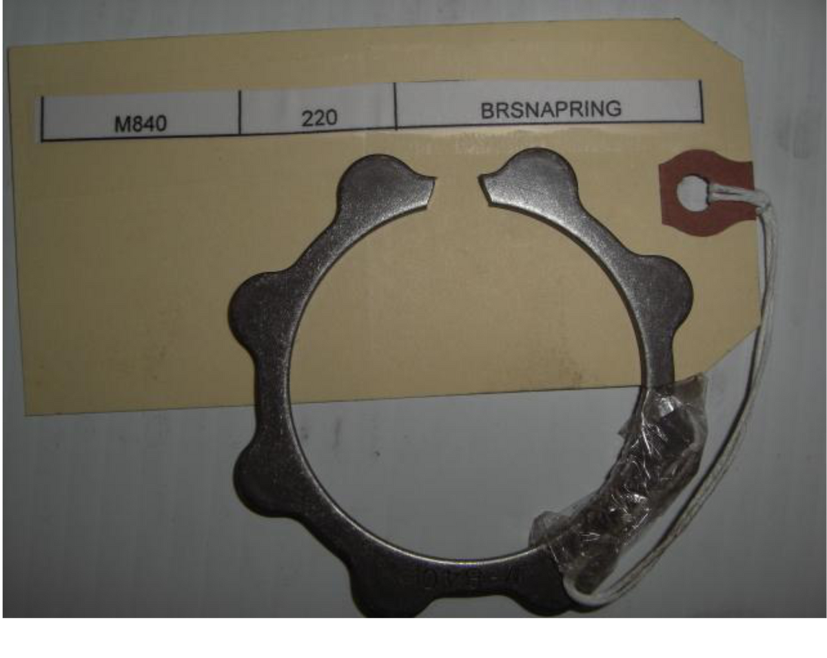 M640 SNAP RING FOR SPICER BEARING SLEEVE
