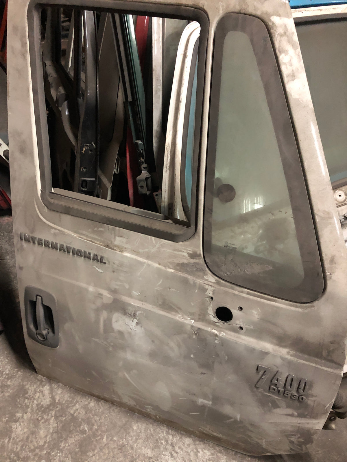 Passenger Side Door IHC7400
