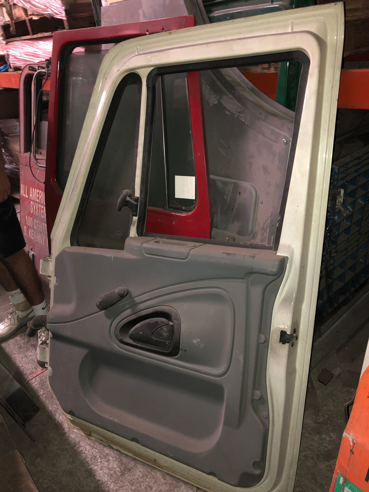 Passenger Side Door IHC7400