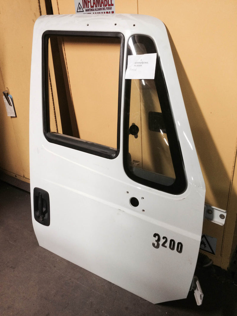 8600 DOOR for International truck