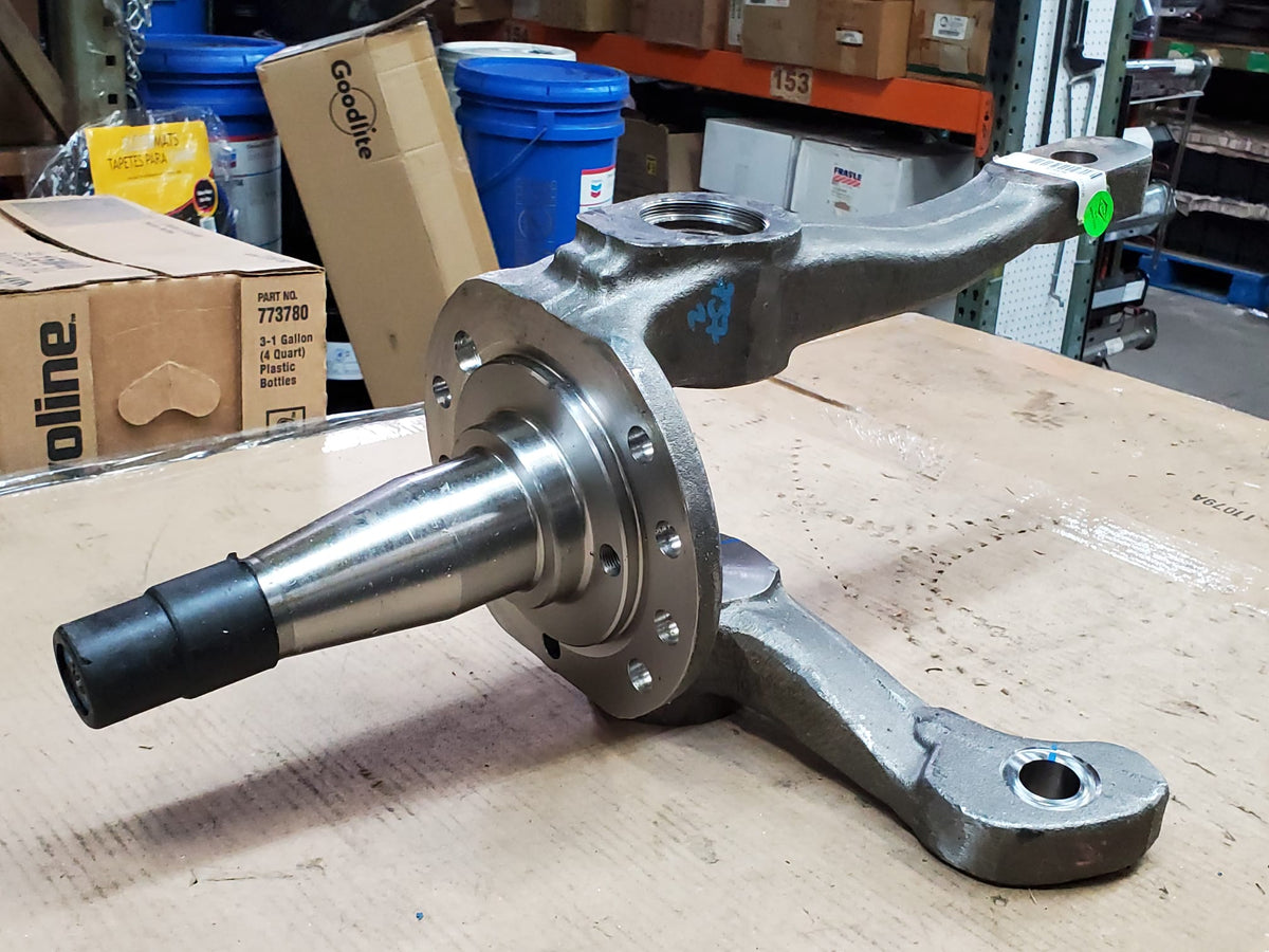 Eaton Axle Left Hand Steering Knuckle 818536